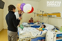 Fotografování produktových fotografií v ateliéru