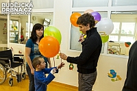 Fotografování produktových fotografií v ateliéru