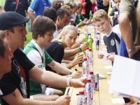 WEBOVARESENI.CZ pomáhalo fotbalem - 50 000,- Kč pro nemocné děti